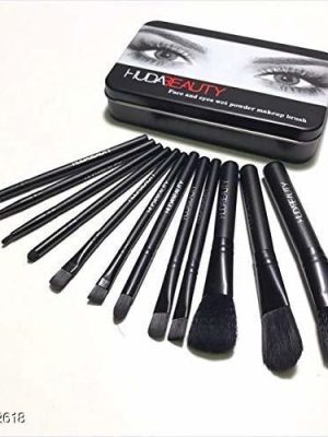 Huda beauty Brush